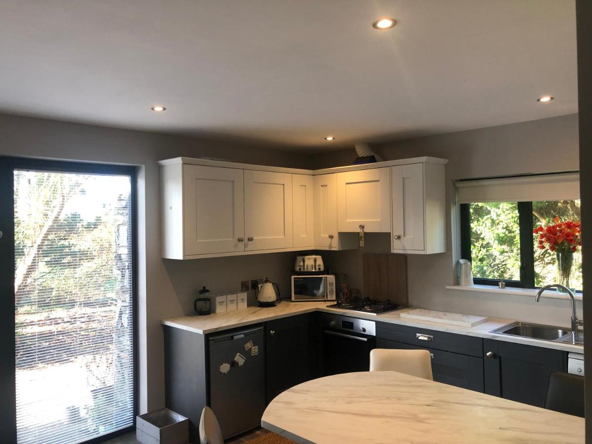 Bruion Connemara Apartment Cleggan Exterior foto