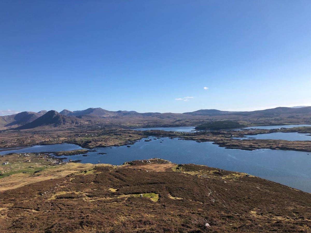 Bruion Connemara Apartment Cleggan Exterior foto