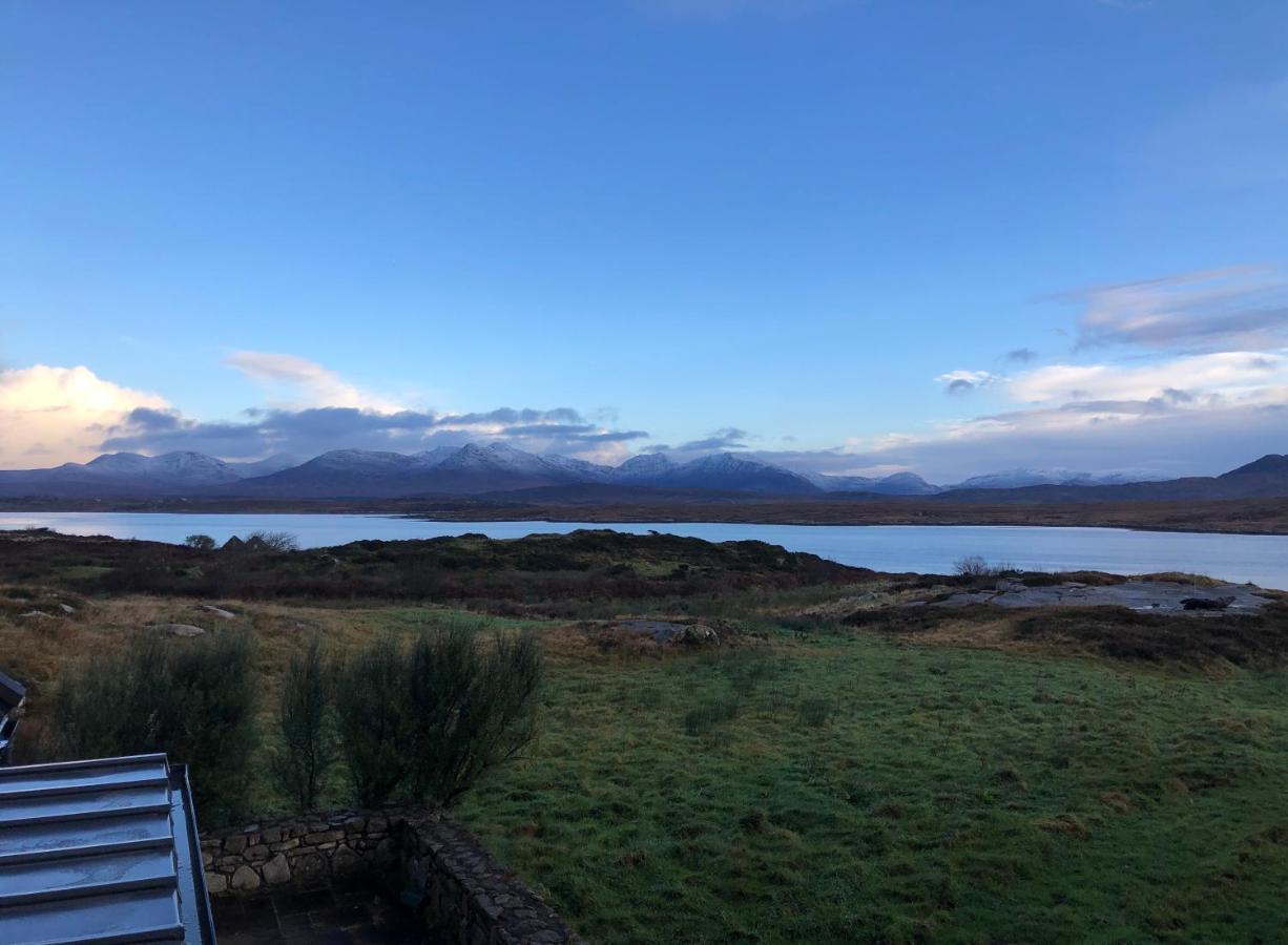 Bruion Connemara Apartment Cleggan Exterior foto